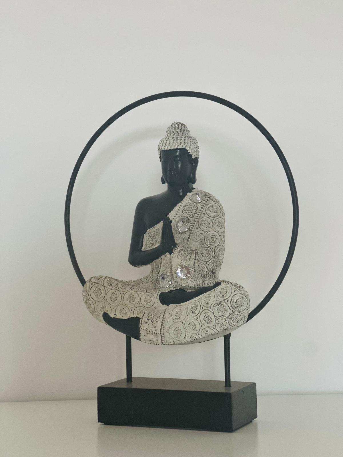 ✨ Buda Deco Metal con Círculo Redondo ✨ ACHO HOME