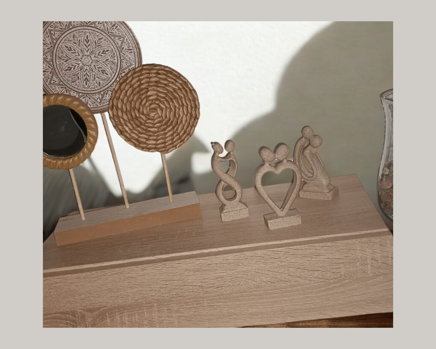 Set de 3 Figuras Decorativas Abstractas – Diseño de Corazón en Resina de Arenisca