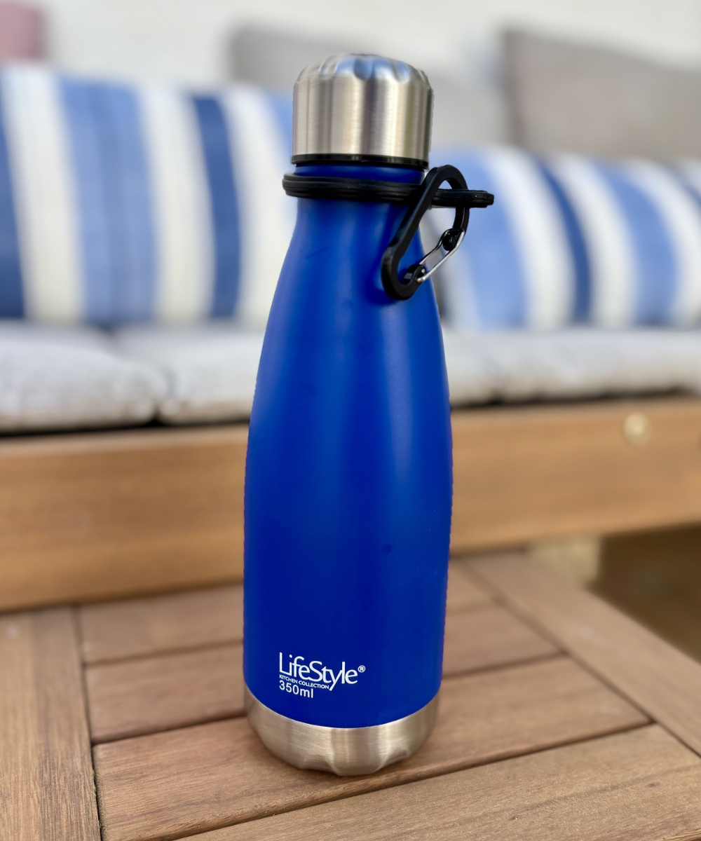 Botella térmica azul de acero inoxidable 350 ml compacta y práctica para llevar agua o bebidas
