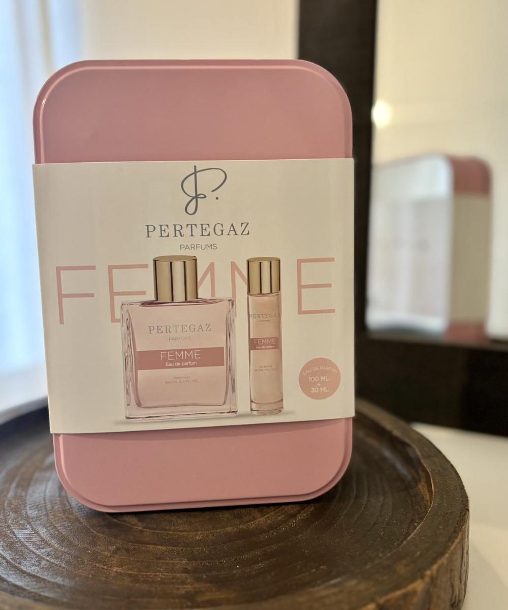 Caja metálica del perfume Pertegaz Femme Women, presentación elegante ideal para regalo