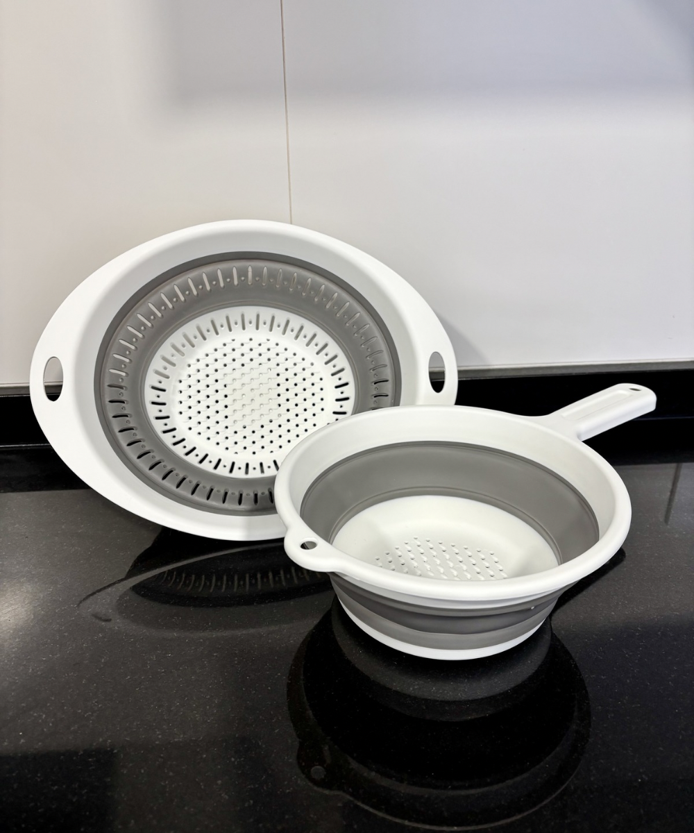 Colador plegable Ultra-Slim de silicona y plástico PP, utensilio de cocina compacto y fácil de guardar ideal para cocinas pequeñas o camping
