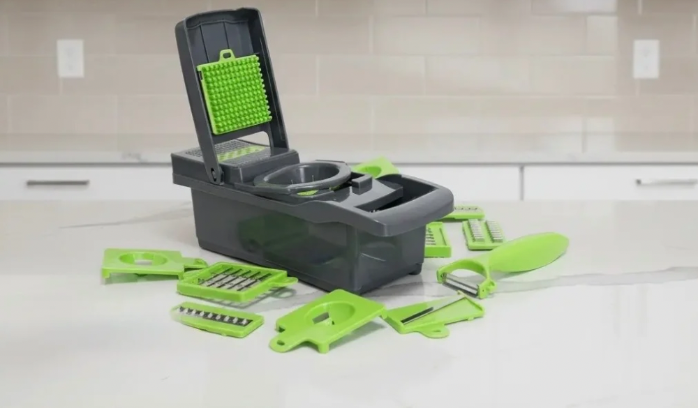 Cortador de verduras Master Chef 8 en 1 en color gris y verde con recipiente, utensilio de cocina práctico para cortar y picar verduras
