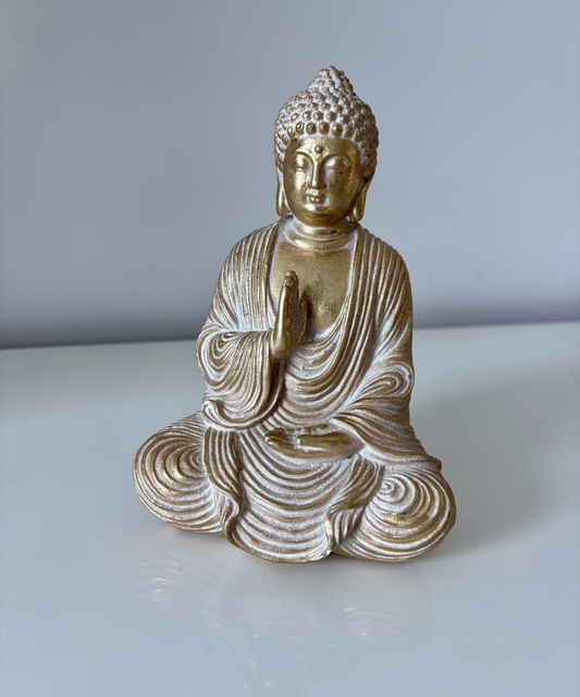 Figura decorativa Buda Shanti de resina con cesto funcional, estilo zen oriental para salón, estantería o recibidor en el hogar