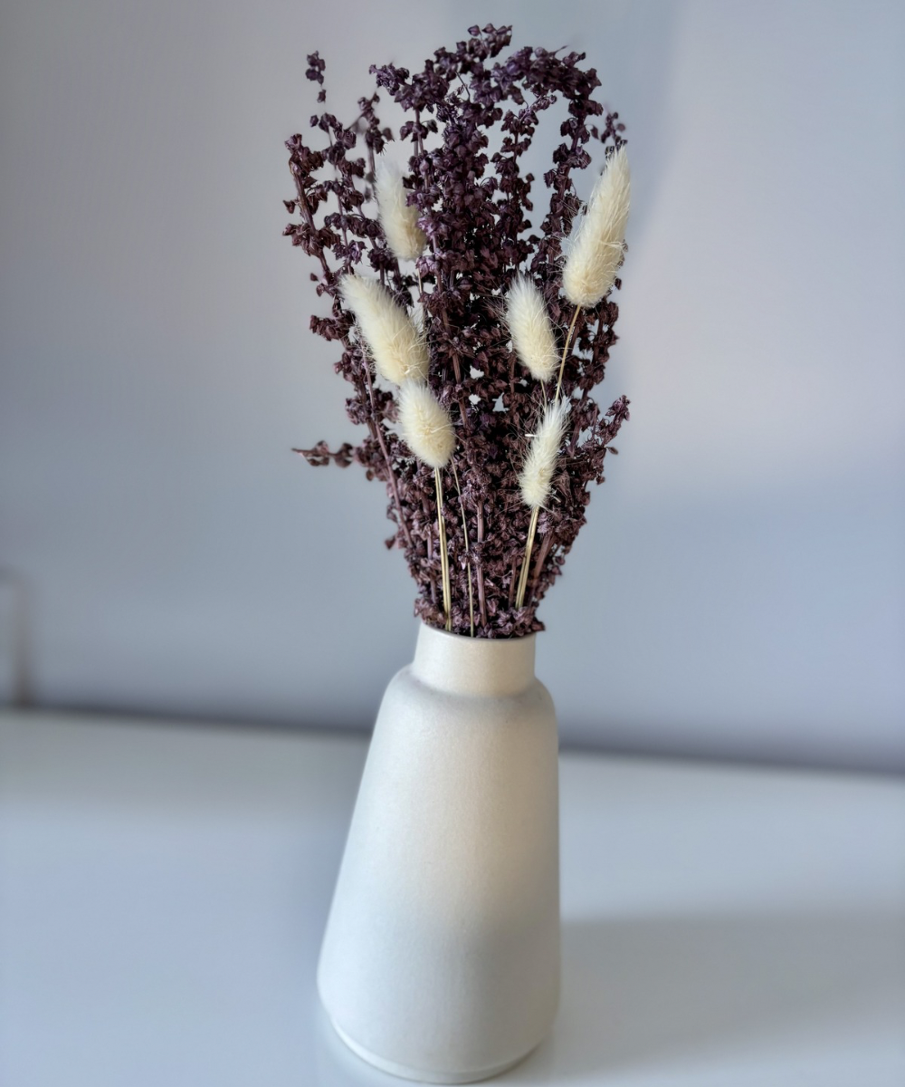 Florero Kyoto Stone Jar de cerámica mate con flores preservadas en tonos naturales, decoración elegante estilo nórdico