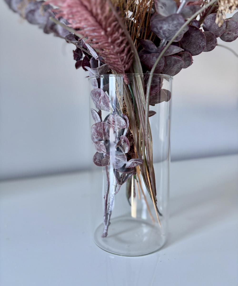 Jarrón de vidrio cilíndrico con flores preservadas decorativas, estilo moderno y elegante para decoración del hogar