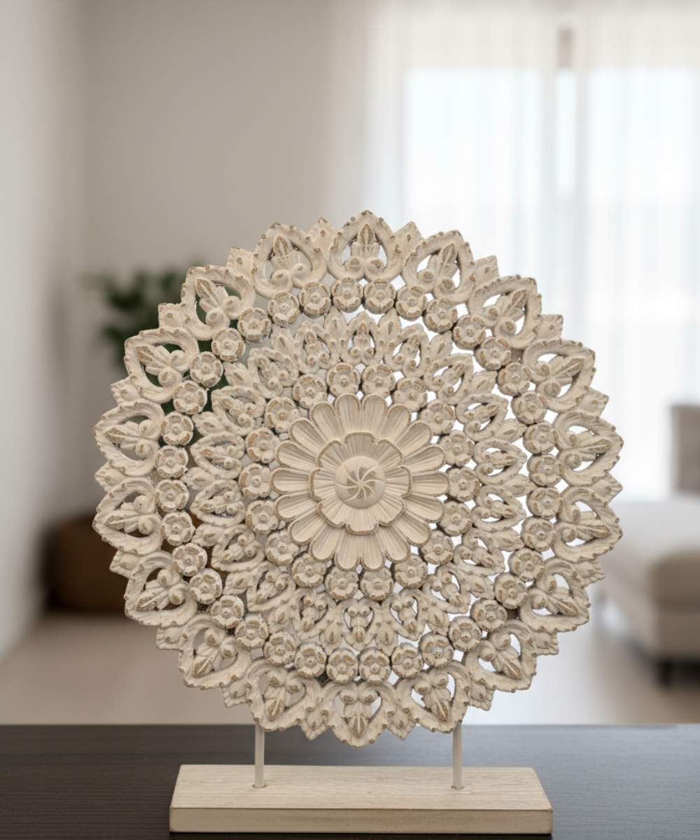 Figura Mandala Calma en madera blanca con base de metal, decoración moderna y minimalista para el hogar, pieza decorativa original