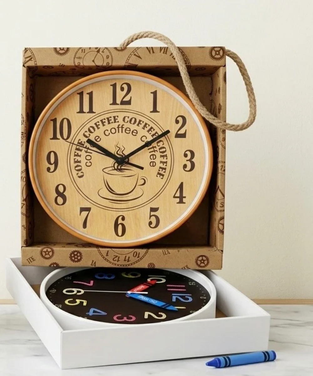Reloj decorativo Coffee en plástico y cristal, dibujo de taza de café y palabras coffee repetidas, accesorio original para cocina